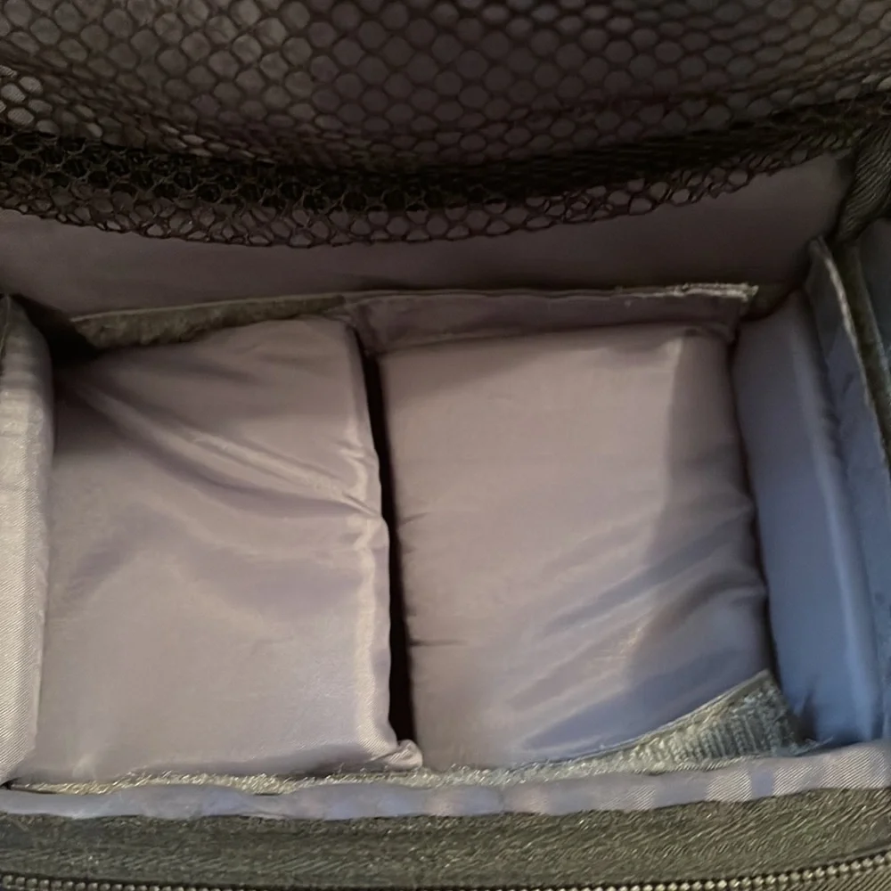 NWOT Samsonite Camera Case w/Shoulder Strap & Carrying Handle